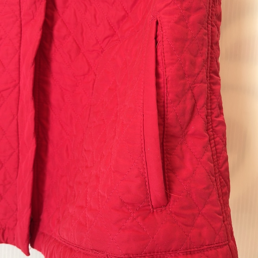 Women’s Quilted Vest Size PM - Picture 6 of 11